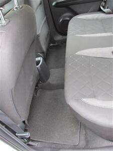 2020 Nissan Kicks S   - Photo 12 - Mishawaka, IN 46545