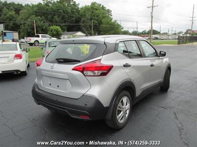 2020 Nissan Kicks S   - Photo 6 - Mishawaka, IN 46545