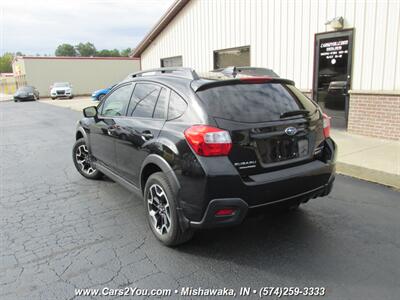 2017 Subaru Crosstrek 2.0i Premium AWD - Photo 4 - Mishawaka, IN 46545