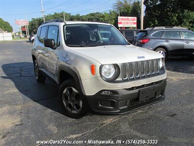 2017 Jeep Renegade Sport 4x4   - Photo 14 - Mishawaka, IN 46545