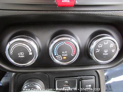 2017 Jeep Renegade Sport 4x4 - Photo 26 - Mishawaka, IN 46545