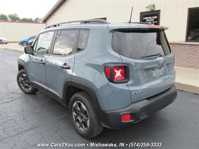 2017 Jeep Renegade Sport 4x4 - Photo 4 - Mishawaka, IN 46545