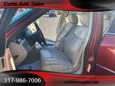 2011 Cadillac DTS 1SD   - Photo 8 - Avon, IN 46123-8338