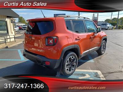 2016 Jeep Renegade Trailhawk   - Photo 2 - Indianapolis, IN 46231