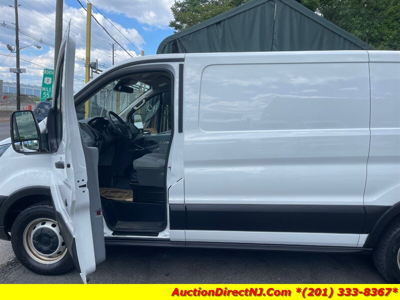2019 Ford TRANSIT T-150 T150 Cargo Van photo