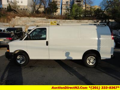 2018 Chevrolet Express 2500 Cargo Van   - Photo 6 - Jersey City, NJ 07307