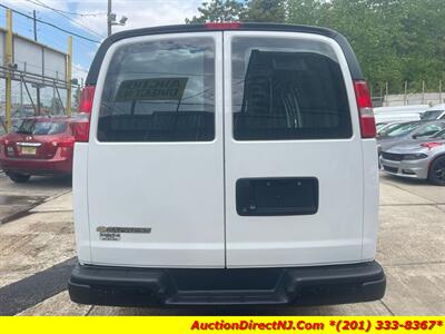 2021 Chevrolet Express 2500 Cargo Van   - Photo 4 - Jersey City, NJ 07307
