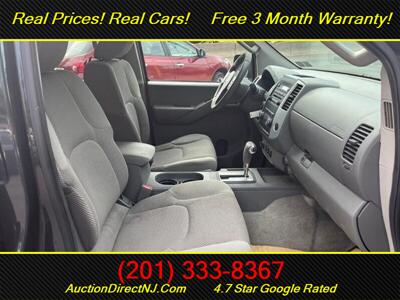 2012 Nissan Frontier 4dr. Crew Cab SV 4WD   - Photo 14 - Jersey City, NJ 07307