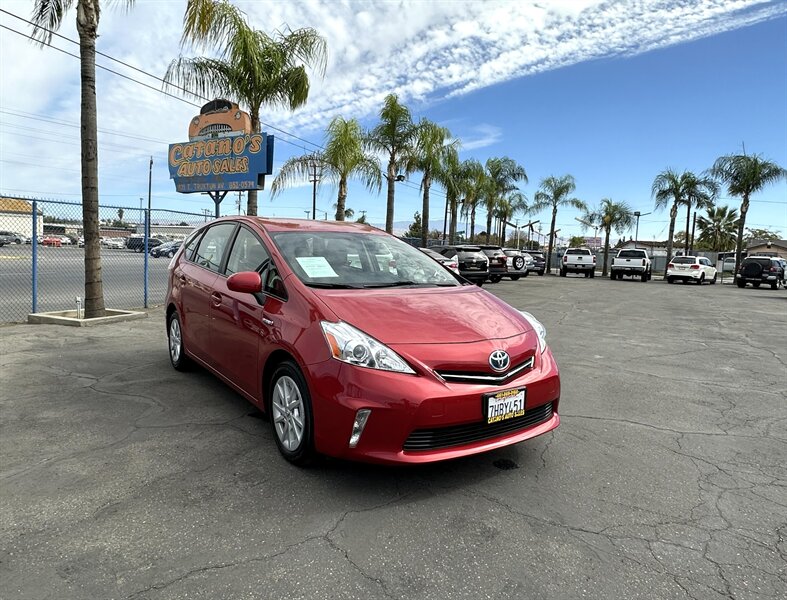 2014 Toyota Prius V Two  