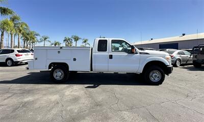 2011 Ford F-250 Super Duty XL   - Photo 12 - Bakersfield, CA 93301