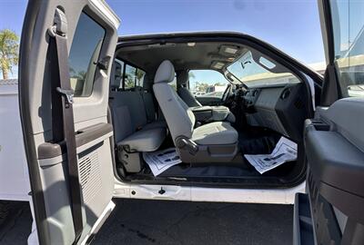 2011 Ford F-250 Super Duty XL   - Photo 14 - Bakersfield, CA 93301
