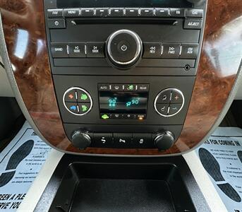 2014 Chevrolet Tahoe LT - Photo 23 - Bakersfield, CA 93301