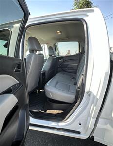 2015 Chevrolet Colorado LT   - Photo 7 - Bakersfield, CA 93301