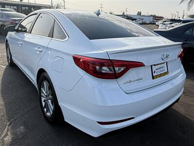 2017 Hyundai SONATA   - Photo 8 - Bakersfield, CA 93305