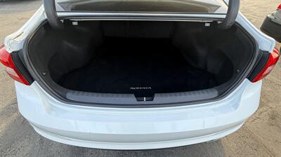 2017 Hyundai SONATA   - Photo 11 - Bakersfield, CA 93305