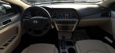 2017 Hyundai SONATA   - Photo 17 - Bakersfield, CA 93305