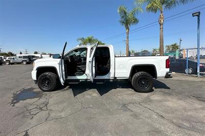2016 GMC Sierra 2500 Denali   - Photo 5 - Bakersfield, CA 93301