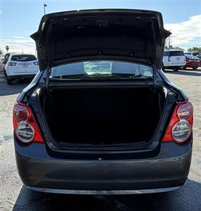 2014 Chevrolet Sonic LT Auto   - Photo 11 - Bakersfield, CA 93305