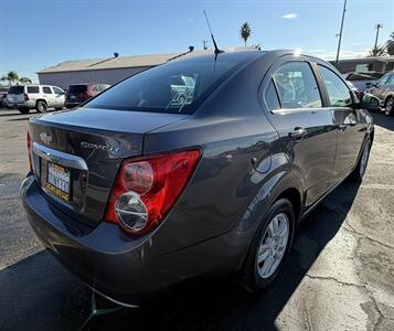 2014 Chevrolet Sonic LT Auto   - Photo 12 - Bakersfield, CA 93305