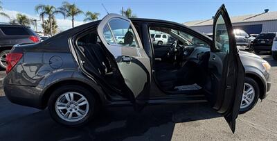 2014 Chevrolet Sonic LT Auto   - Photo 14 - Bakersfield, CA 93305