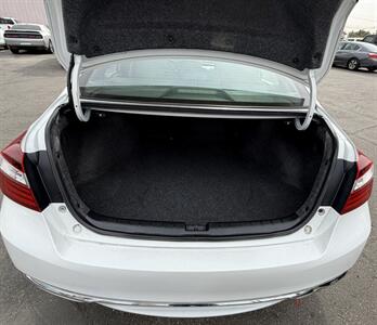 2017 Honda Accord Sport   - Photo 12 - Bakersfield, CA 93305