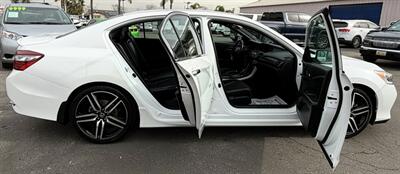 2017 Honda Accord Sport   - Photo 16 - Bakersfield, CA 93305