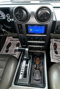 2003 Hummer H2   - Photo 20 - Bakersfield, CA 93305