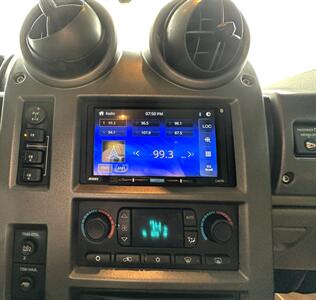 2003 Hummer H2   - Photo 21 - Bakersfield, CA 93305