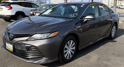 2018 Toyota Camry Hybrid LE - Photo 3 - Bakersfield, CA 93301