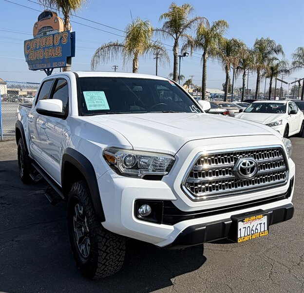 2016 Toyota Tacoma SR V6  