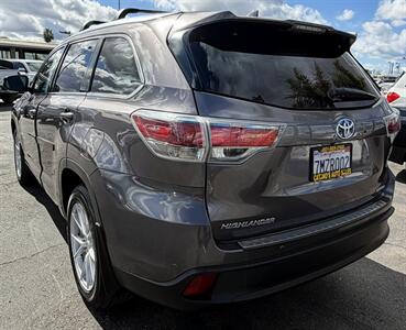 2015 Toyota Highlander Hybrid Limited   - Photo 8 - Bakersfield, CA 93301