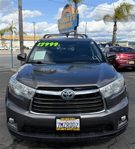 2015 Toyota Highlander Hybrid Limited   - Photo 2 - Bakersfield, CA 93301