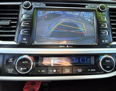 2015 Toyota Highlander Hybrid Limited   - Photo 26 - Bakersfield, CA 93301