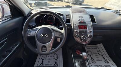 2011 Kia Soul +   - Photo 19 - Bakersfield, CA 93305