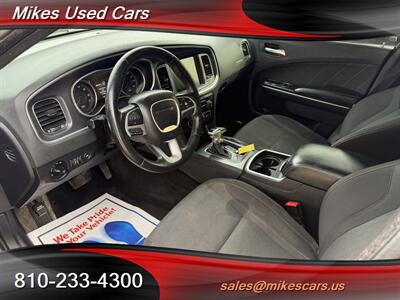 2015 Dodge Charger SXT - Photo 8 - Flint, MI 48503