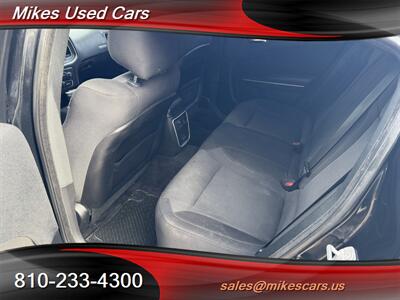 2017 Dodge Charger SXT - Photo 9 - Flint, MI 48503