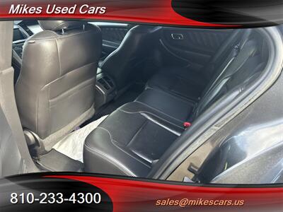 2016 Ford Taurus SEL   - Photo 10 - Flint, MI 48503