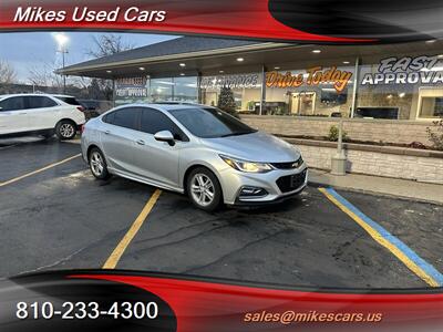 2017 Chevrolet Cruze LT Auto - Photo 2 - Flint, MI 48503