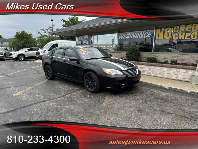 2013 Chrysler 200 Touring  