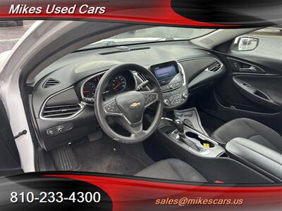 2020 Chevrolet Malibu LT - Photo 12 - Flint, MI 48503