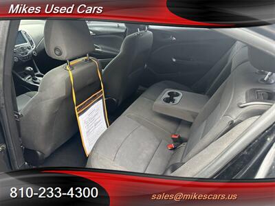 2018 Chevrolet Cruze LT Auto - Photo 10 - Flint, MI 48503