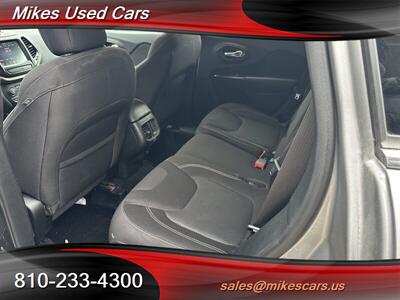 2015 Jeep Cherokee Latitude   - Photo 26 - Flint, MI 48503