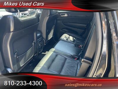 2012 Jeep Grand Cherokee Laredo   - Photo 12 - Flint, MI 48503