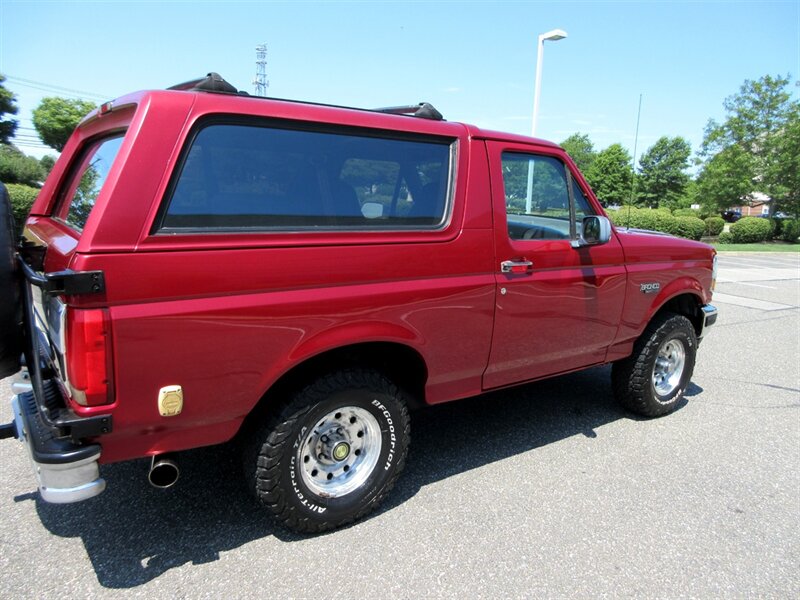 1994 Ford Bronco XLT   - Photo 20 - Bohemia, NY 11716