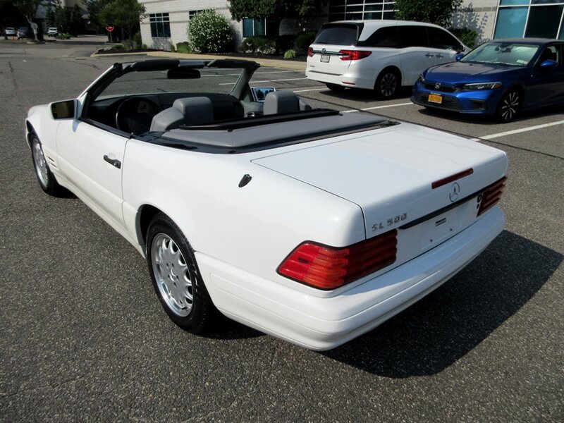 1997 Mercedes-Benz SL 500   - Photo 3 - Bohemia, NY 11716