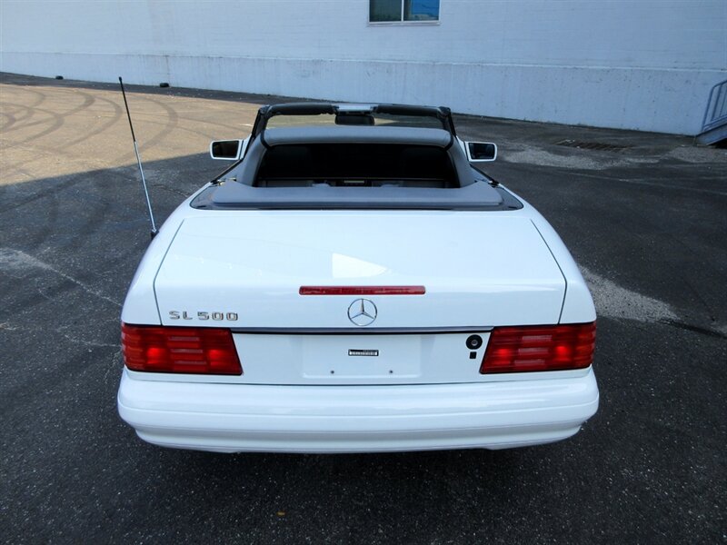 1997 Mercedes-Benz SL 500   - Photo 18 - Bohemia, NY 11716