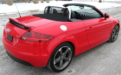 2008 Audi TT 2.0T - Photo 4 - Bohemia, NY 11716