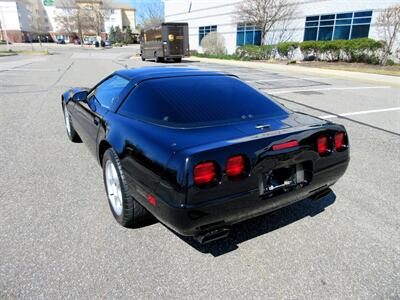 1994 Chevrolet Corvette Coupe   - Photo 7 - Bohemia, NY 11716