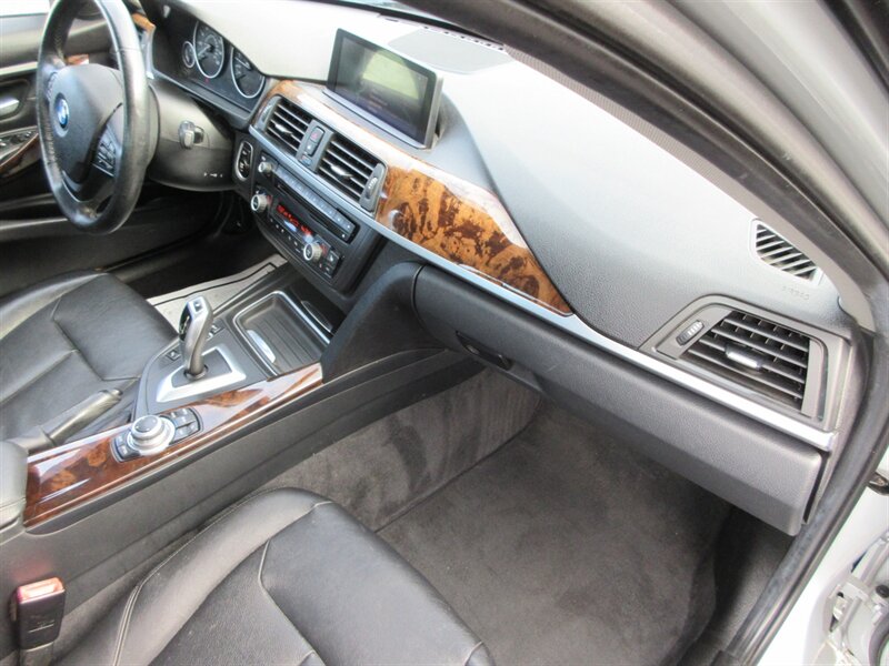 2013 BMW 328i xDrive   - Photo 57 - Bohemia, NY 11716