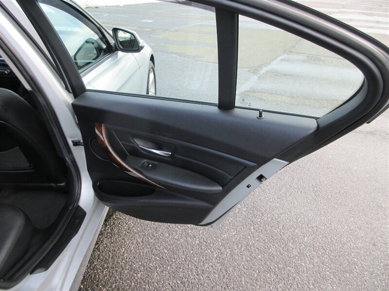 2013 BMW 328i xDrive   - Photo 54 - Bohemia, NY 11716